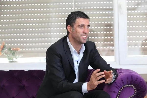 Herkes paranın peşinde koşuyor