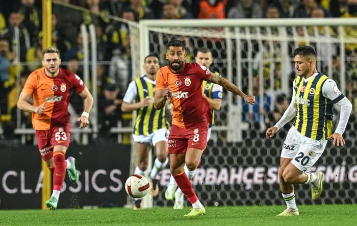 son-dakika-galatasaray-haberi-abdulkerim-cikiyor-sanchez-giriyor-1715756661341.jpeg
