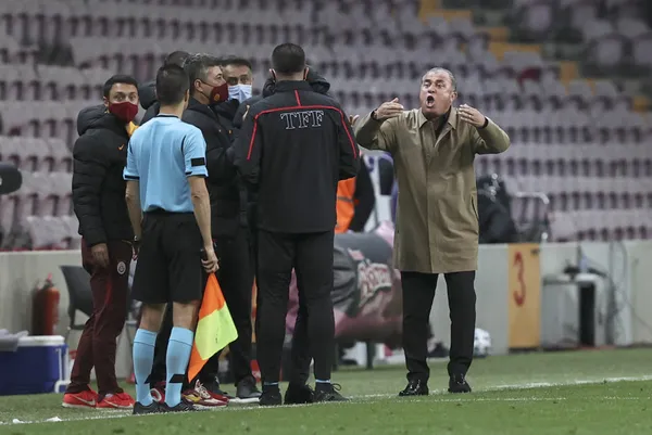 galatasaray-besiktas-derbisindeki-penalti-kararlari-dogru-mu-erman-toroglu-yorumladi-1620537703358.jpg