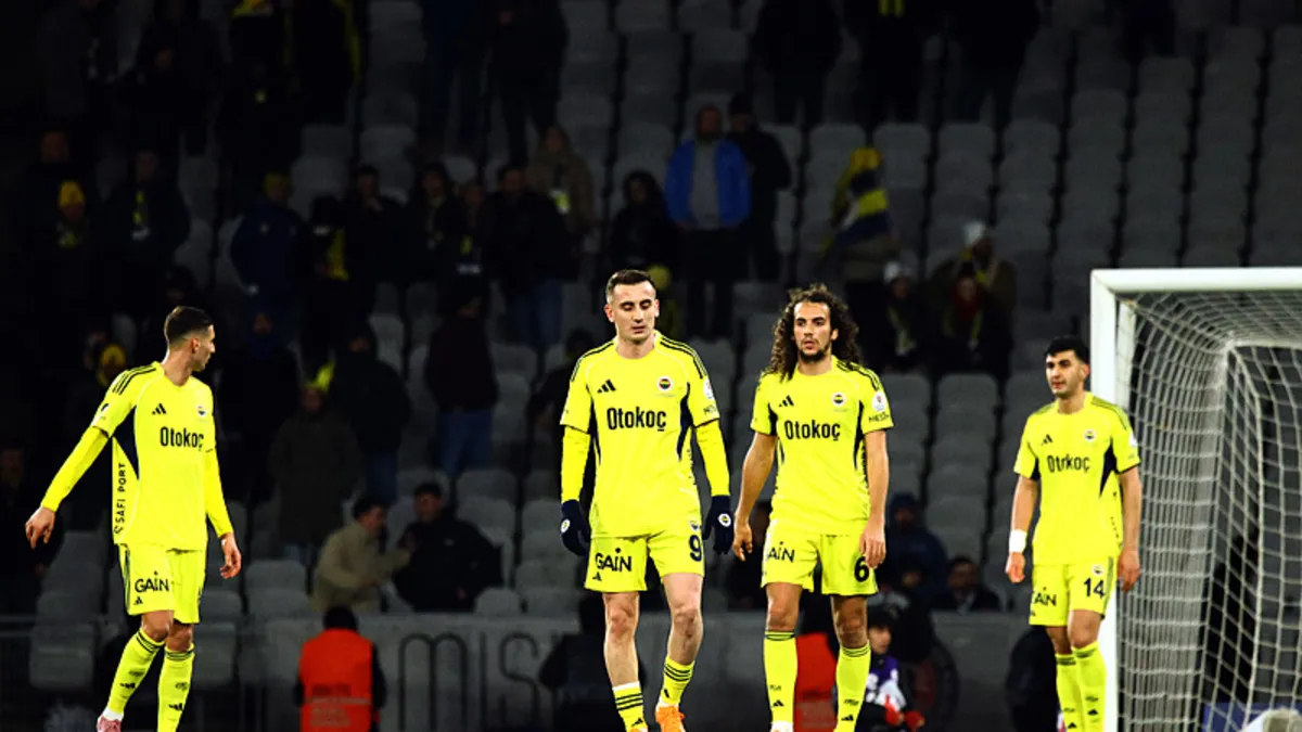 CANLI | Süper Lig’de Fatih Karagümrük - Fenerbahçe maçı!