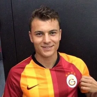 Son dakika Galatasaray transfer haberleri! Galatasaray o transferi askıya aldı!