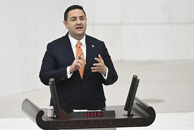 chpli-akdoganin-muslumanlari-hedef-alan-sozlerine-ak-partili-ustadan-tepki-bu-siyonizm-agzidir-1715110926495.jpeg CHP'li Akdoğan'ın Müslümanları hedef alan sözlerine AK Partili Usta'dan tepki: Bu Siyonizm ağzıdır