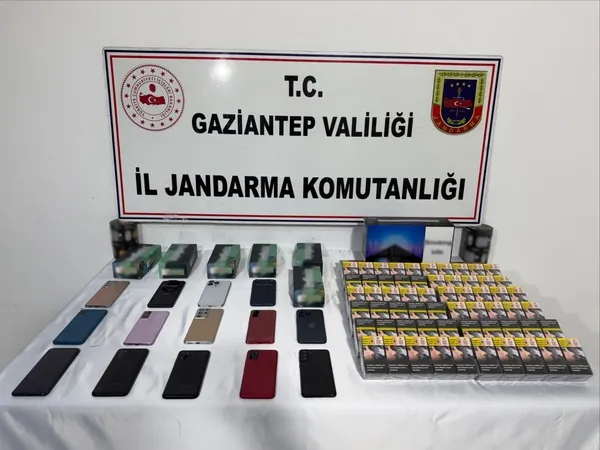 gaziantepte-kacakcilik-operasyonu-binlerce-saat-ele-gecirildi-1779699329315.jpg