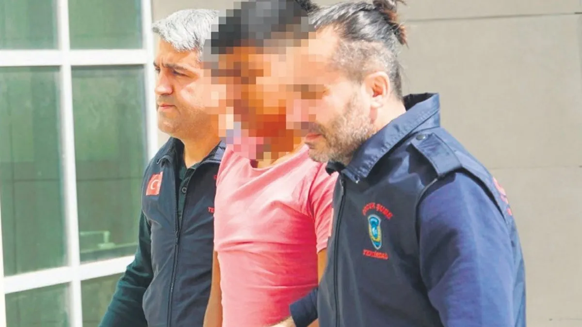 Yardıma çağırdı boğazından bıçakladı