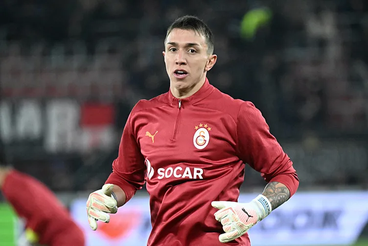 Son dakika haberi: Galatasaray, Muslera yerine eski kalecisini alıyor! Transferde sürpriz hamle...