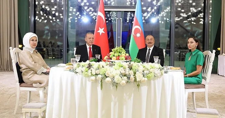 Bakü’de sıcak karşılama