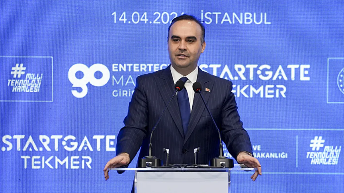 Bakan Kacır: “Dünyanın en büyük girişimcilik merkezini İstanbul’da kuruyoruz” Bakan Kacır: “Dünyanın en büyük girişimcilik merkezini İstanbul’da kuruyoruz”