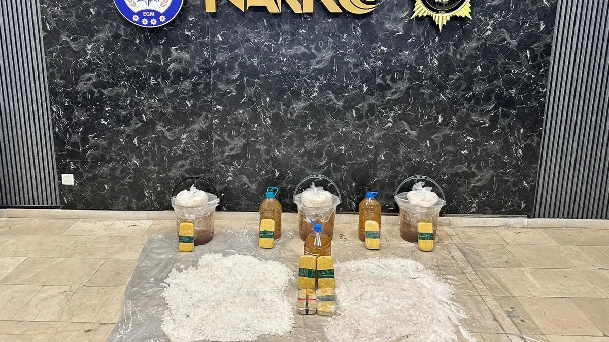 İstanbul'da ele geçirilen metamfetamin maddeleri ve operasyon alanı