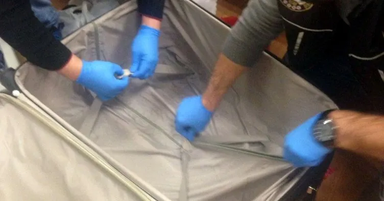 Lübnanlı yolcunun valizinden 5 kilo kokain çıktı