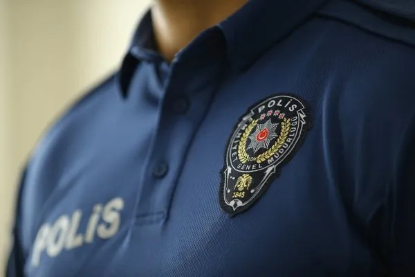Emniyette yeni üniforma dönemi