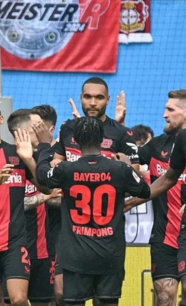 Bayer Leverkusen tarihe geçti!