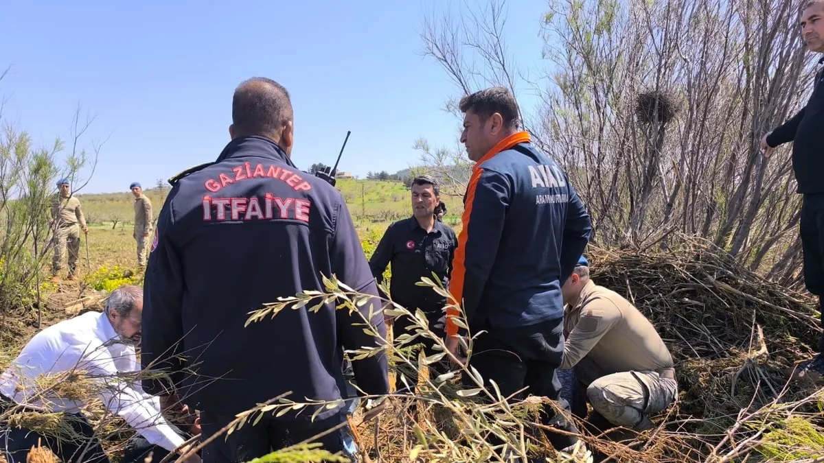 Aracıyla sele kapılan sürücü can verdi