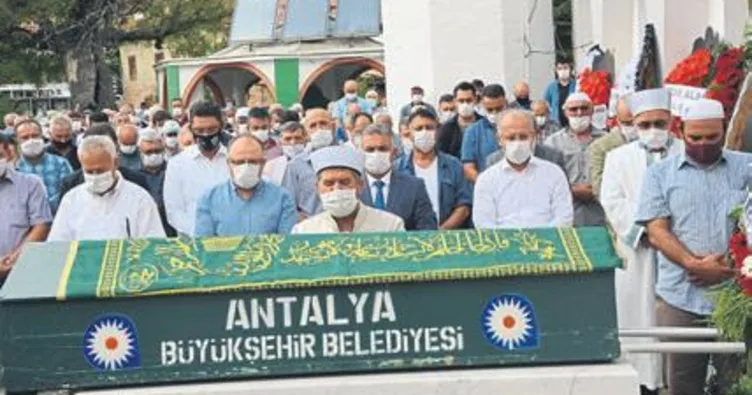 Vali Tutulmaz babasını kaybetti