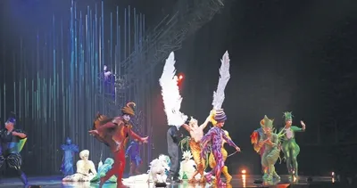 Akrobatların gösterisi büyüledi