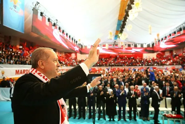 Mardin Cumhurbaşkanı Erdoğan'ı coşkuyla karşıladı