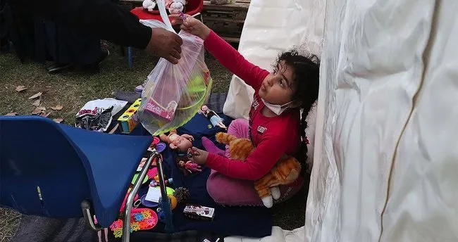 Ailesine ve yakınlarına ulaşılamayan depremzede çocuklar için çağrı merkezi kuruldu