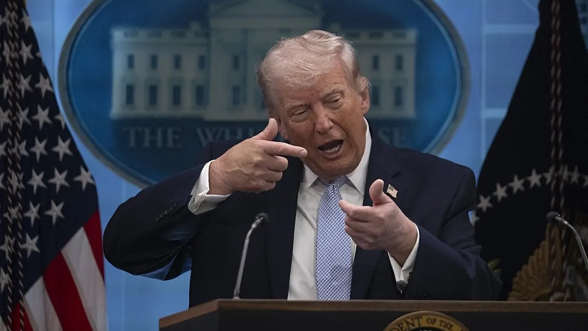 Trump'dan yeni tehdit: Hürmüz Boğazı’nı ablukaya alacağız