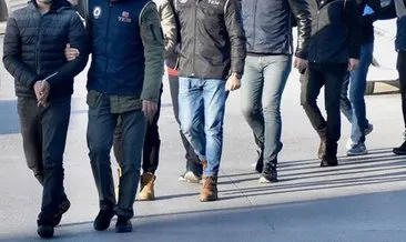 İzmir açıklarında yurt dışına kaçmaya çalışan 51 FETÖ üyesi yakalandı