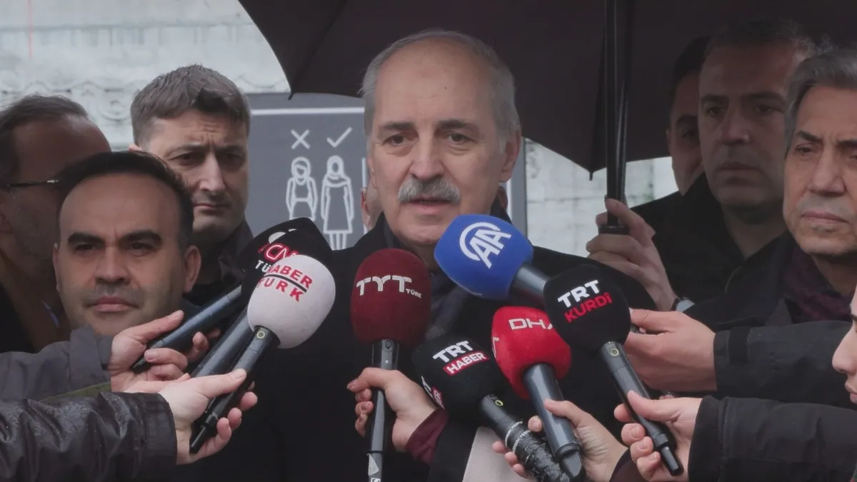 TBMM Başkanı Kurtulmuş: Mescid-i Aksa’nın mazlum bir şekilde geçirdiği son bayram olsun TBMM Başkanı Kurtulmuş: Mescid-i Aksa’nın mazlum bir şekilde geçirdiği son bayram olsun