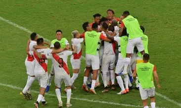 Uruguay yarı finalde veda etti, Luis Suarez gözyaşlarını tutamadı