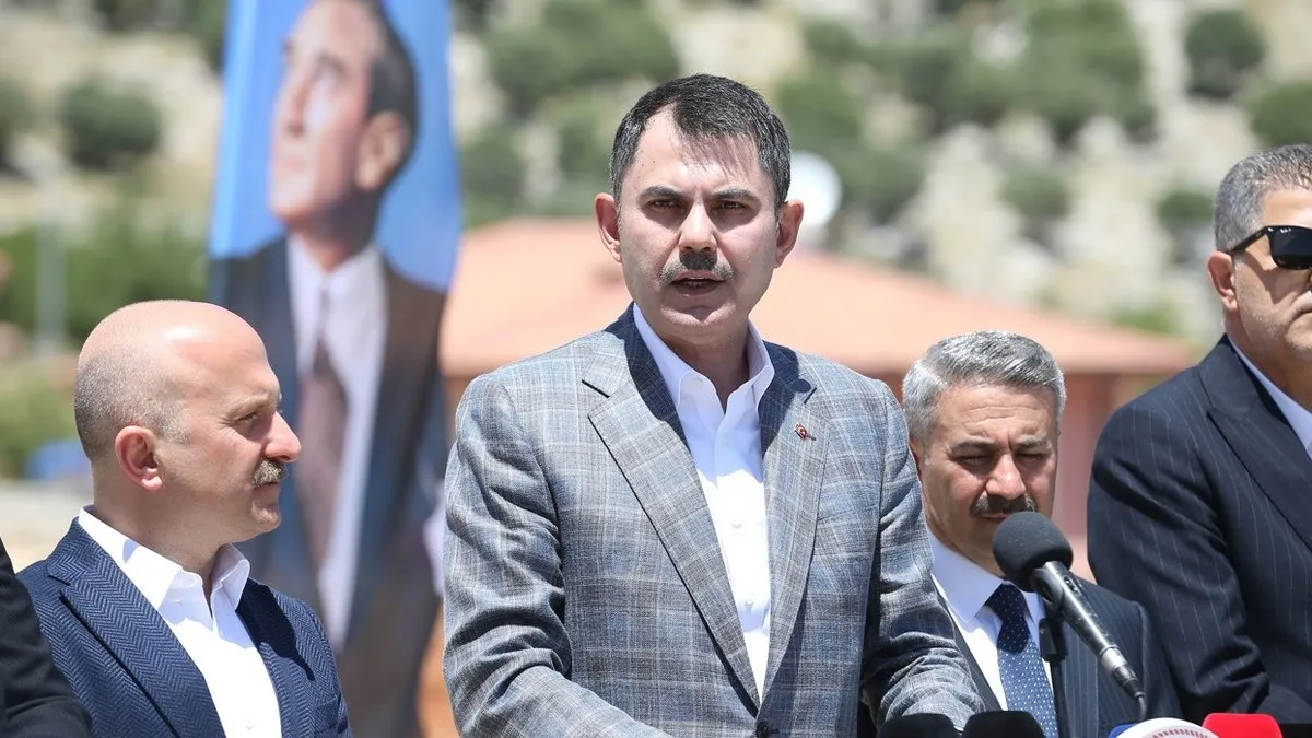 Çevre, Şehircilik ve İklim Değişikliği Bakanı Murat Kurum: 250 bininci konutun anahtarını Erdoğan ve Aliyev birlikte teslim edecek
