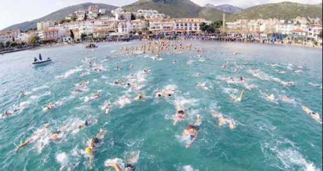 Kulaçlar badem çiçekleri için