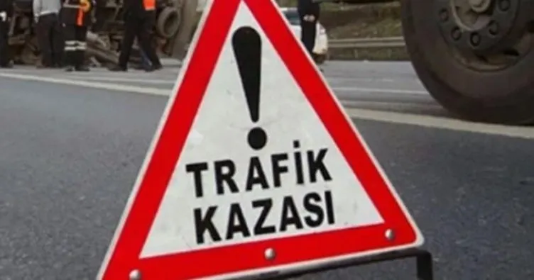 Burdur’da iki hafif ticari araç çarpıştı: 9 yaralı