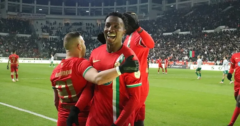 Amed liderlik koltuğuna tekrar oturdu