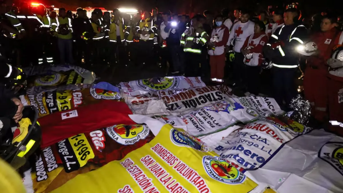 Guatemala’da feci otobüs kazası: 15 ölü