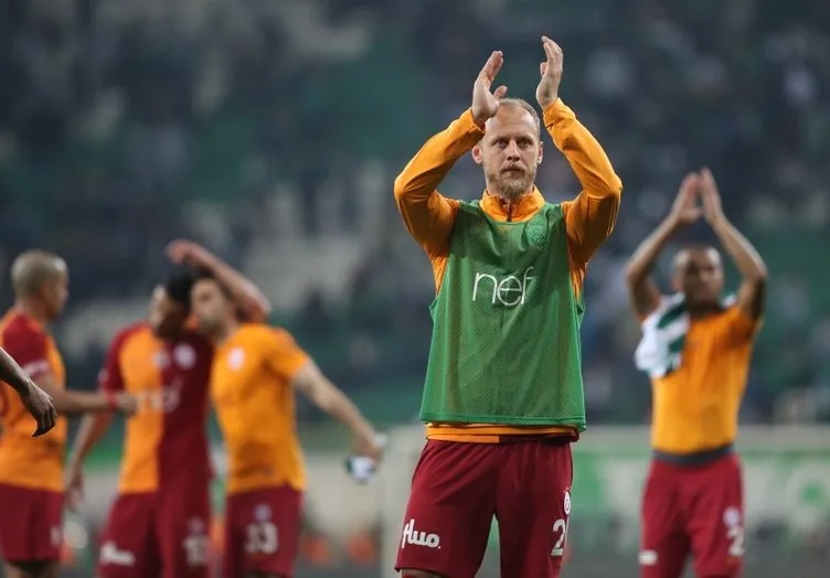 Transferde son dakika: Galatasaray’da Arda Turan’ın ardından boş mukaveleye bir imza daha!