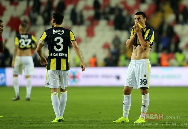 Sivasspor-Fenerbahçe maçına Ali Koç’un o görüntüsü damga vurdu