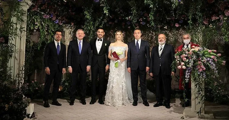 İrfan Can Kahveci ikinci imzayı attı