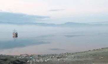Burdur Gölü sis altında