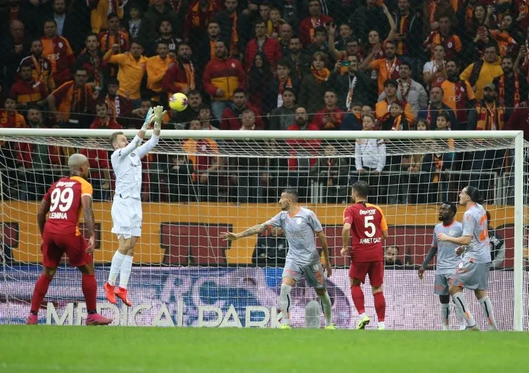 Galatasaray - Medipol Başakşehir maçından kareler