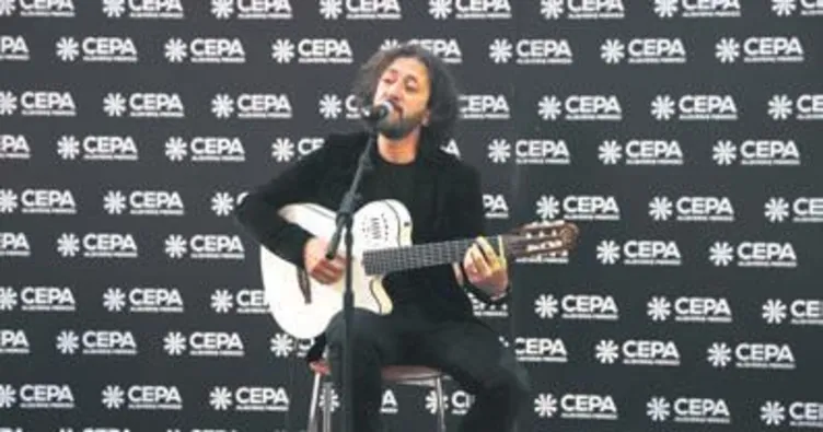 Fettah Can’dan akustik konser