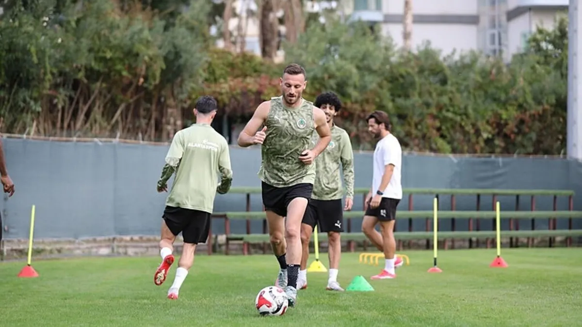 Alanyaspor, Gaziantep FK maçı hazırlıklarını tamamladı Alanyaspor, Gaziantep FK maçı hazırlıklarını tamamladı