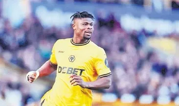 Hedef önce stoper sonra sol bek