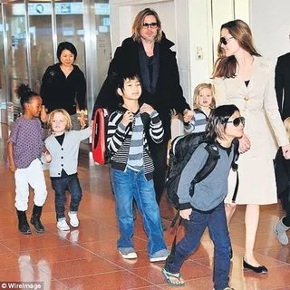 Angelina Jolie'den Brad Pitt'e nafaka davası