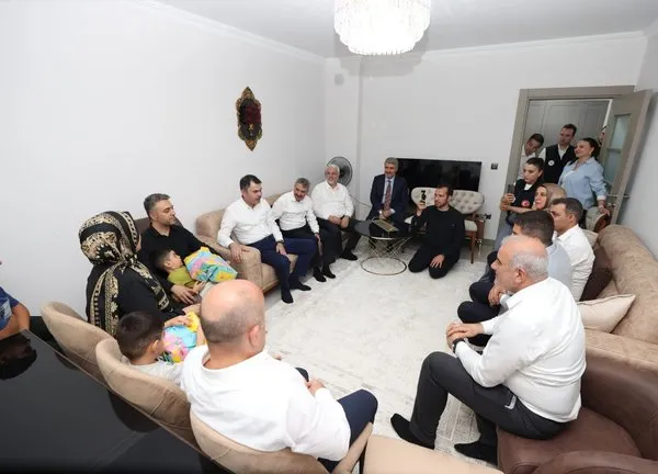 adiyamanda-depremzedelerin-dugunune-bakan-surprizi-1754817064200.jpg