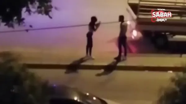 Sevgilisini sokak ortasında dövdü! 16 yaşındaki genç kızın kıskançlık nedeniyle darp edildiği anlar kamerada | Video