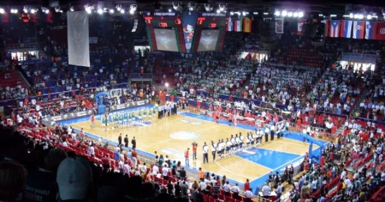 Abdi İpekçi Spor Salonu tarih oluyor