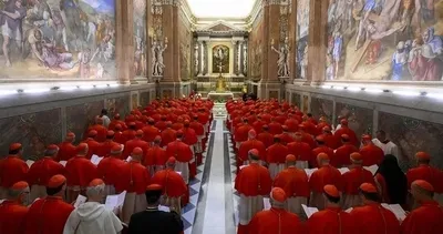 Papa seçildi mi, papa seçimi nasıl oluyor? Yeni papa oylamasında siyah ve beyaz duman ne anlama geliyor?