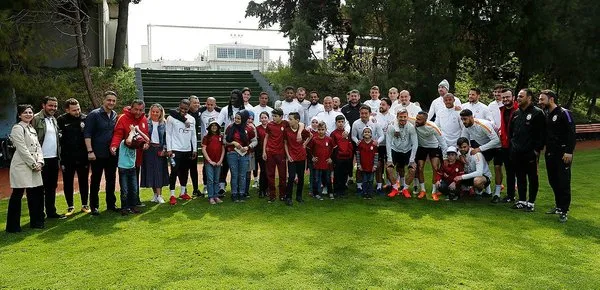 Suriyeli sığınmacı çocuklar, Galatasaray antrenmanında