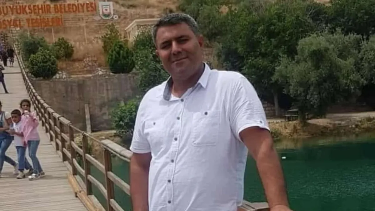 Şanlıurfa'da Feci Kaza: Otomobil ile Kamyonetin Çarpışması Sonucu 1 Kişi Hayatını Kaybetti, 2 Kişi Yaralandı