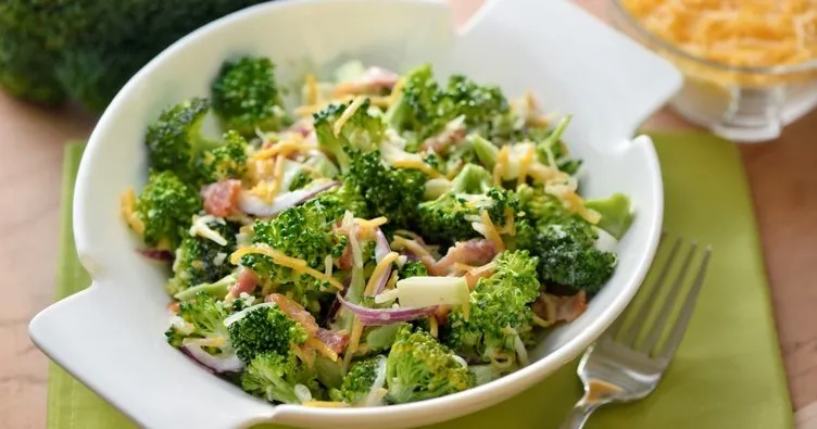 Brokoli salatası tarifi...Brokoli salatası nasıl yapılır?