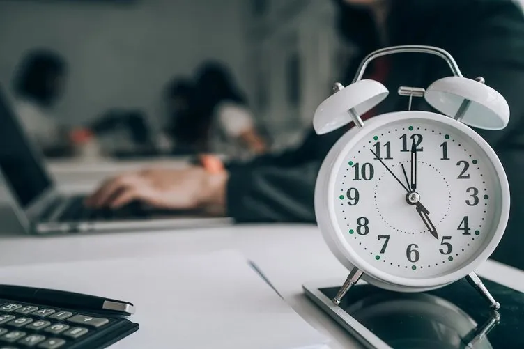 MESAİ-ÇALIŞMA SAATLERİ SON GELİŞME 2024: İş kanunu değişiyor! Çalışma saatleri kısalacak mı, günde toplam kaç saat mesai olacak?
