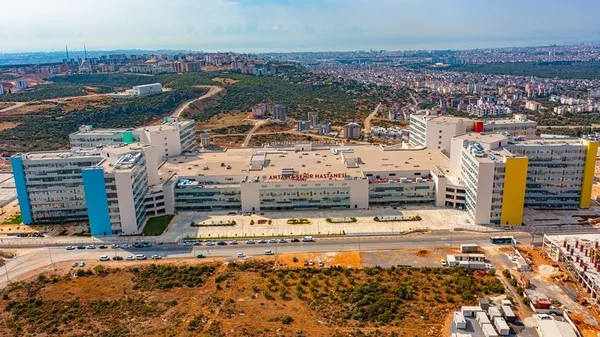 antalya-sehir-hastanesini-cumhurbaskani-erdogan-yarin-aciyor-1709279573735.jpg