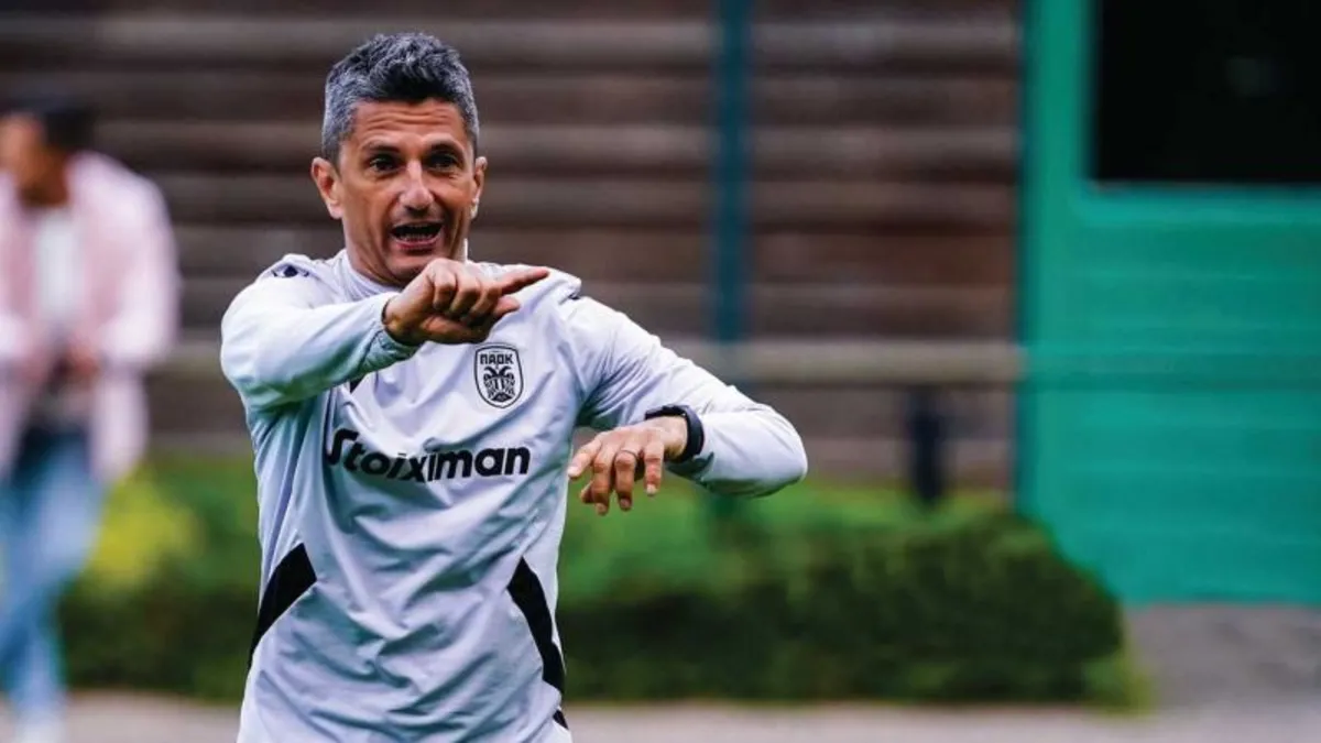 PAOK teknik direktörü Razvan Lucescu