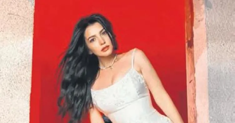 Gelinliği Amerika’dan geldi