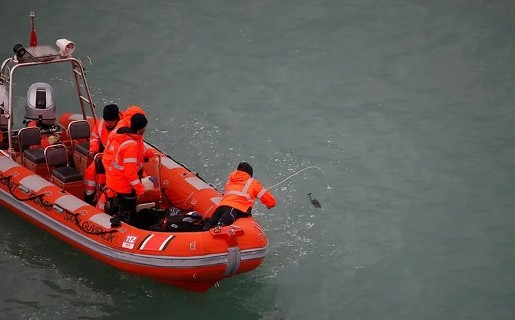 SON DAKİKA... Antalya falezlerde feci olay! Üniversiteli Engin Şeker otomobiliyle denize uçtu: Mıknatısla aranıyor!